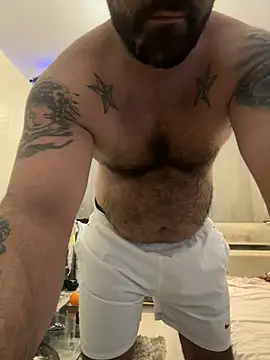 Snapshot of tikitaka97 chatting on December 21, 2024, 9:47 pm tikitaka97 online show from December 21, 2024, 9:47 pm