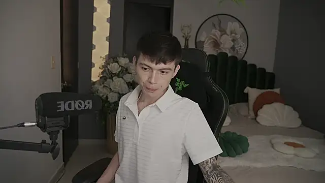 IsmaelRichardson online show from March 19, 2025, 10:20 pm