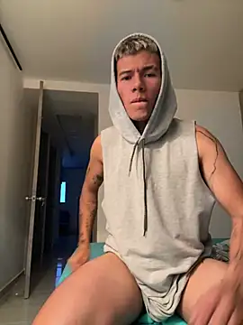 Logan smith1 online show from February 2, 2025, 5:21 am