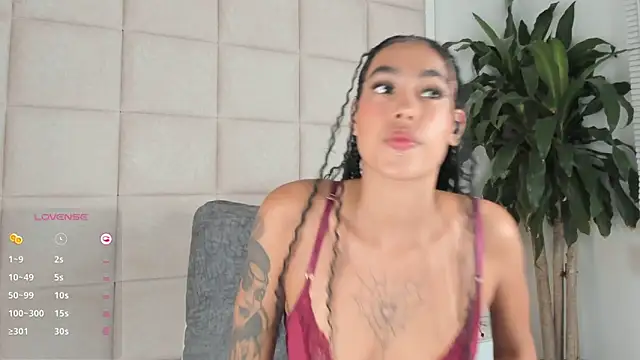 Nia Bunny online show from January 29, 2025, 5:56 pm