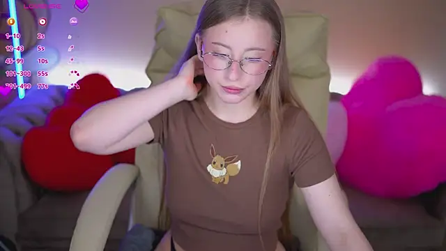 SilverrMoon online show from February 20, 2026, 2:06 pm