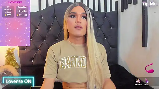 AllisonsweetZ online show from January 15, 2025, 8:05 pm