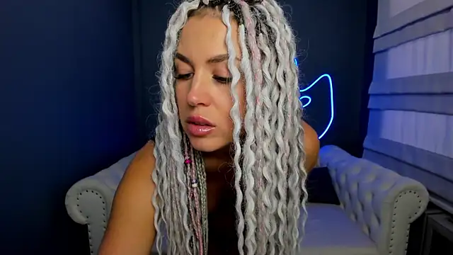 rock n roxy online show from March 14, 2025, 1:16 am