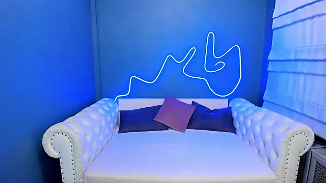 rock n roxy online show from September 13, 2025, 2:33 am