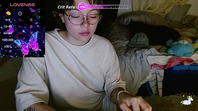 TRIXIE TANG28 online show from December 20, 2025, 3:02 am