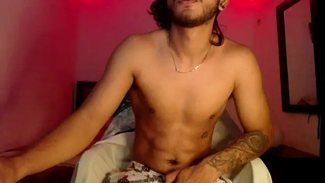 Snapshot of maxximus_100 chatting on January 30, 2025, 9:25 pm maxximus 100 online show from January 30, 2025, 9:25 pm