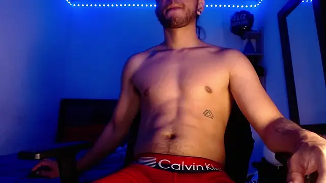 Snapshot of maxximus_100 chatting on February 21, 2025, 9:32 pm maxximus 100 online show from February 21, 2025, 9:32 pm