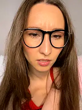 cutte dora online show from November 14, 2025, 1:32 pm