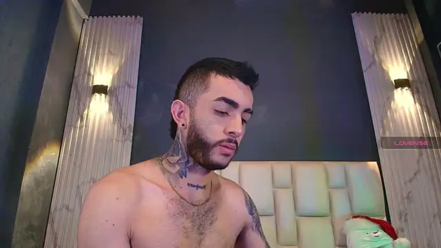 Marcelo ruiz  online show from December 5, 2025, 6:48 pm