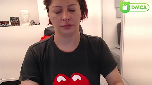 eva twiss online show from October 17, 2025, 11:46 am