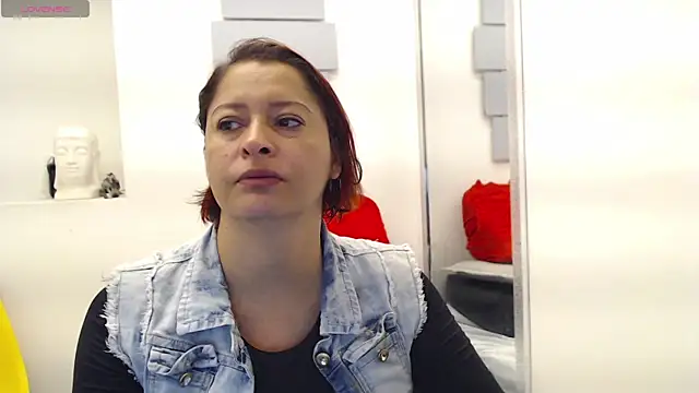 eva twiss online show from November 10, 2025, 12:04 pm