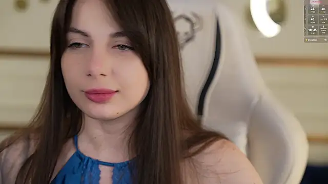 Snapshot of Alisa054 chatting on February 2, 2025, 5:32 am Alisa054 online show from February 2, 2025, 5:32 am