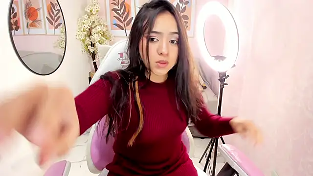 Snapshot of Zafiro_t18 chatting on January 19, 2025, 12:17 pm Zafiro t18 online show from January 19, 2025, 12:17 pm