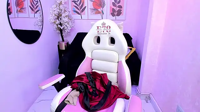 Snapshot of Zafiro_t18 chatting on January 23, 2025, 10:33 pm Zafiro t18 online show from January 23, 2025, 10:33 pm