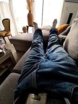 Bretoncool online show from February 8, 2026, 1:36 pm