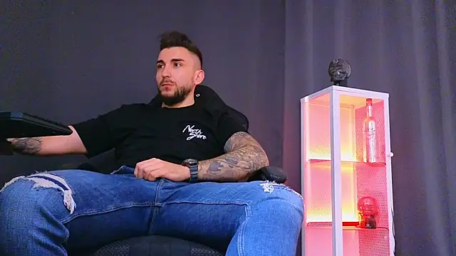 MightyAaron66 online show from February 22, 2025, 9:12 am