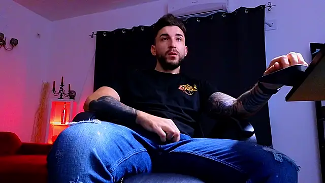 MightyAaron66 online show from October 18, 2025, 4:59 am