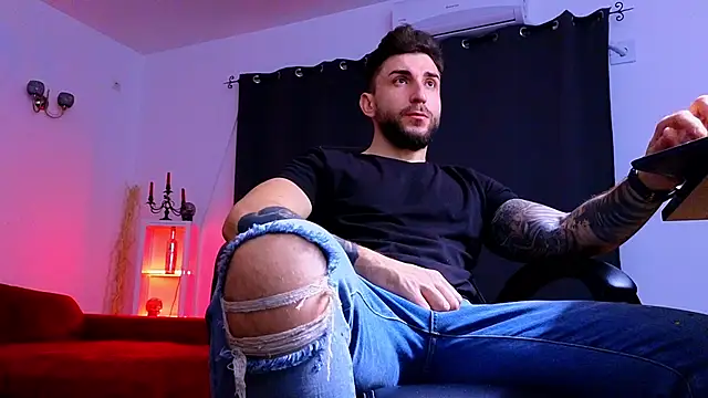 MightyAaron66 online show from November 18, 2025, 3:27 pm