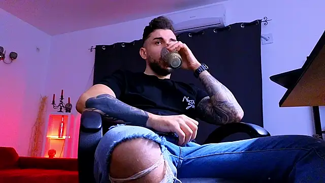 MightyAaron66 online show from January 13, 2026, 5:35 am