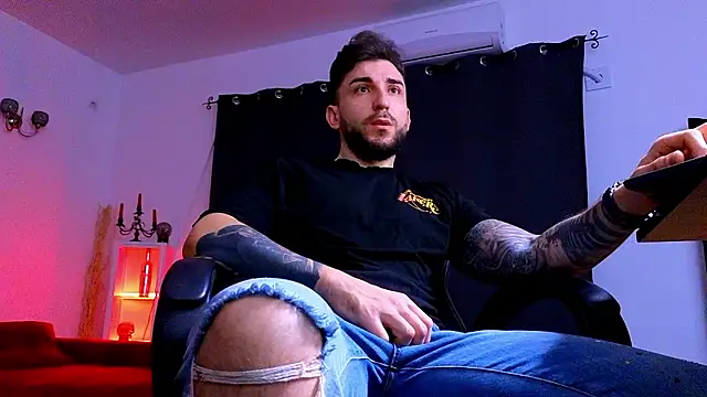 MightyAaron66 online show from February 3, 2026, 3:48 am