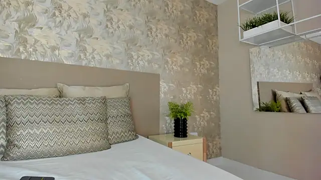 JadaKai online show from November 9, 2025, 1:04 am