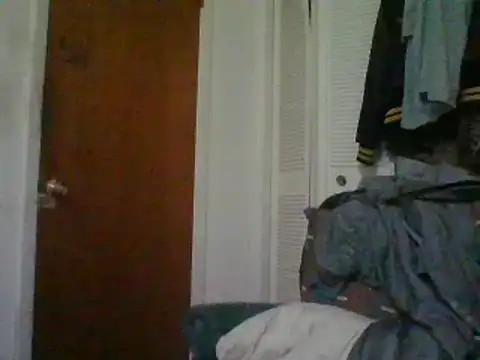 Emilylyn2501 online show from January 10, 2025, 1:42 am