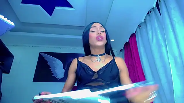 NahomiCamper online show from October 30, 2025, 10:21 pm