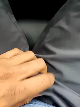 dickontop 24 online show from November 5, 2025, 7:14 pm