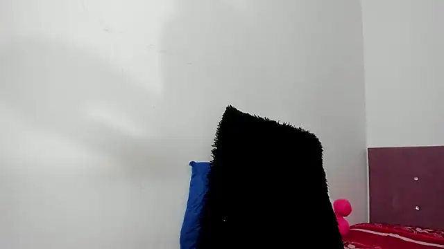 HeellBoy  online show from December 23, 2025, 4:54 am