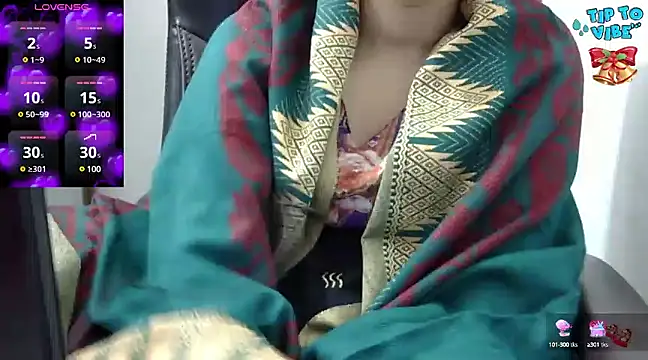 Snapshot of Barbie-Queen2 chatting on December 7, 2024, 5:20 pm Barbie-Queen2 online show from December 7, 2024, 5:20 pm