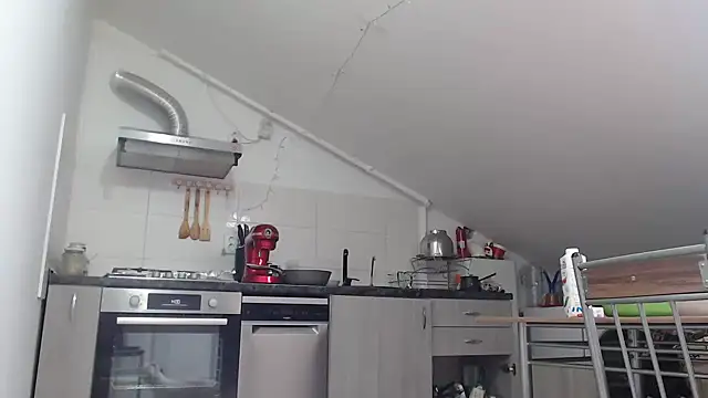 Snapshot of SweetMaddy888 chatting on December 23, 2024, 11:04 am SweetMaddy888 online show from December 23, 2024, 11:04 am