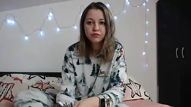 Snapshot of SweetMaddy888 chatting on January 6, 2025, 4:04 am SweetMaddy888 online show from January 6, 2025, 4:04 am