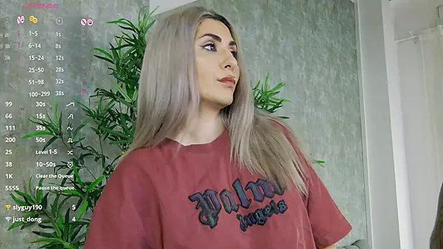 CelineMeyerr online show from February 19, 2025, 9:39 am