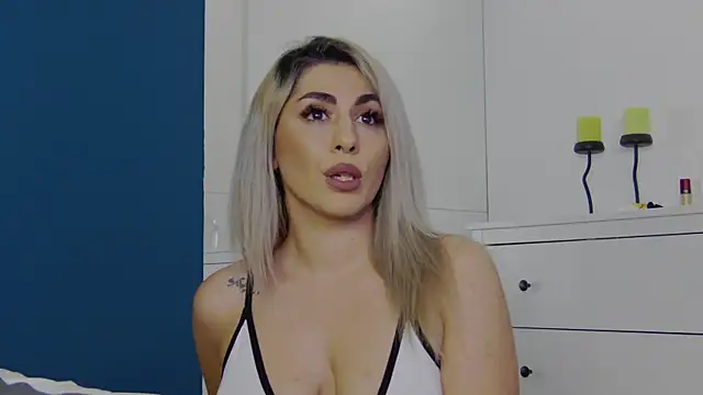 CelineMeyerr online show from October 14, 2025, 5:30 am