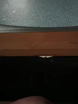 Snapshot of rundum40 chatting on December 10, 2024, 1:55 pm rundum40 online show from December 10, 2024, 1:55 pm