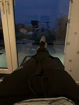 Snapshot of rundum40 chatting on January 18, 2025, 4:21 pm rundum40 online show from January 18, 2025, 4:21 pm