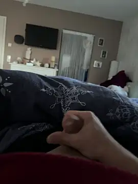 Snapshot of rundum40 chatting on February 21, 2025, 4:26 pm rundum40 online show from February 21, 2025, 4:26 pm