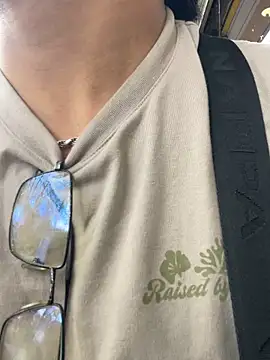 Lyon vach online show from October 10, 2025, 6:18 pm