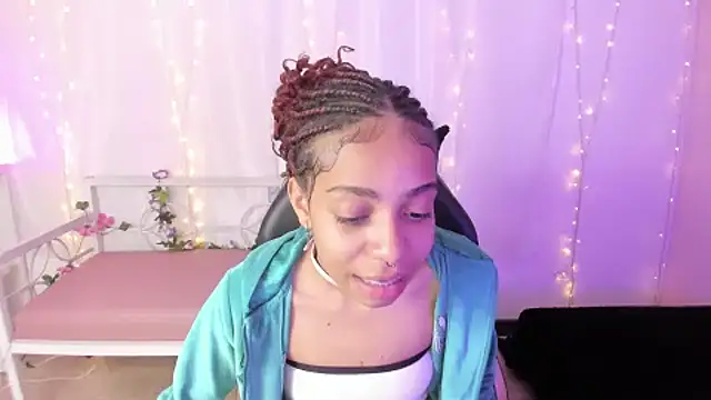 Abigail Wilson  online show from January 17, 2025, 8:55 pm