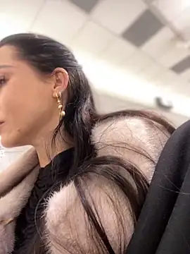 Roxana-Sexy online show from December 18, 2024, 5:48 am