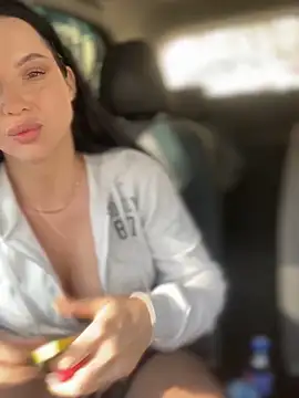 Roxana-Sexy online show from March 30, 2026, 4:02 am