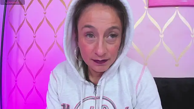 Snapshot of ladylians chatting on December 11, 2024, 12:44 am ladylians online show from December 11, 2024, 12:44 am