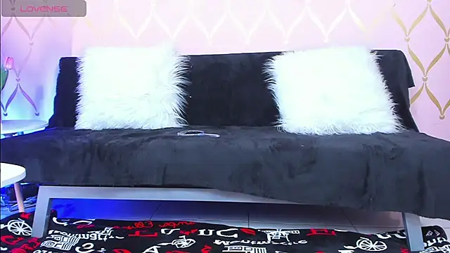 Snapshot of ladylians chatting on January 31, 2025, 7:29 pm ladylians online show from January 31, 2025, 7:29 pm