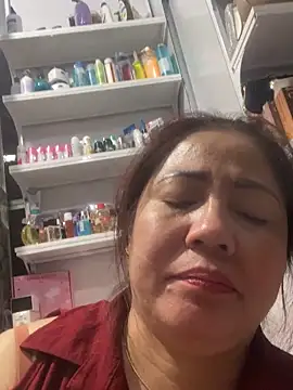 Snapshot of Cesywet chatting on February 14, 2025, 10:07 am Cesywet online show from February 14, 2025, 10:07 am