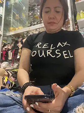 Snapshot of Cesywet chatting on March 9, 2025, 8:40 am Cesywet online show from March 9, 2025, 8:40 am