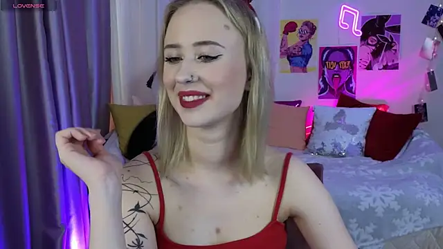 SashaBrooks online show from October 26, 2025, 1:50 pm