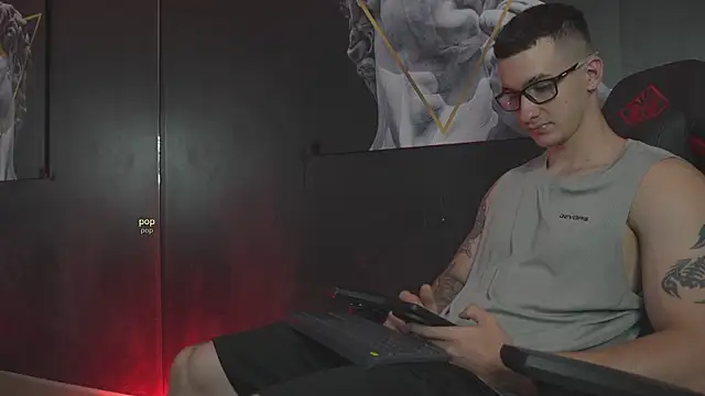 JacksonOlsenn online show from November 13, 2025, 8:30 pm