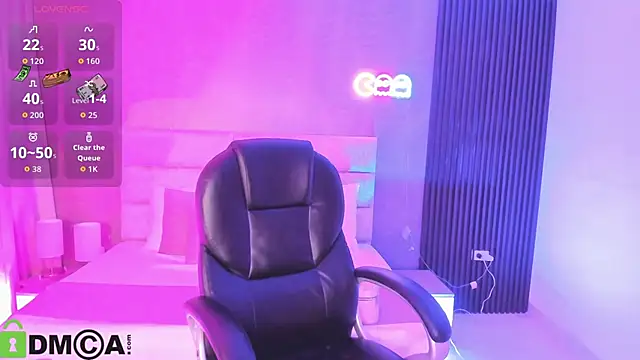 Cristal  adams online show from September 22, 2025, 12:18 pm