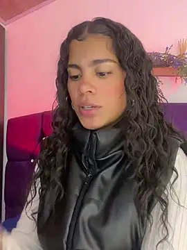 NINA 18 YEARS online show from December 30, 2024, 5:02 pm