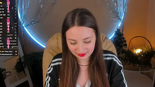 MoonLissa online show from December 8, 2024, 12:41 pm